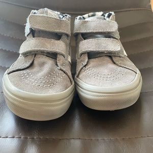 Cute gray fleece inside boys Vans!